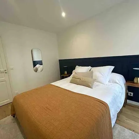 Stunning Close To Versailles *